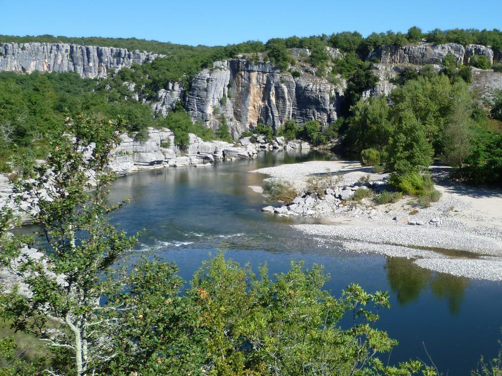 Camping Le Coin Charmant Chauzon Bagian luar foto